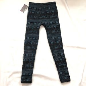 NWT One size thermal leggings